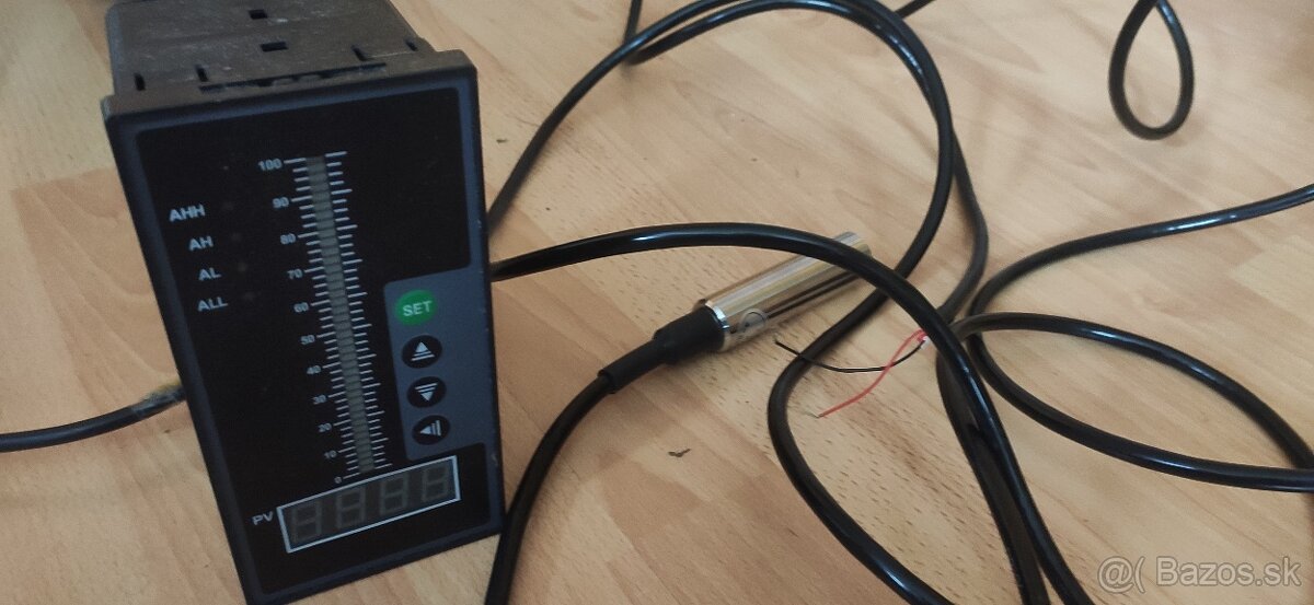 Regulátor kvapaliny/ snímač hladiny vody - 3