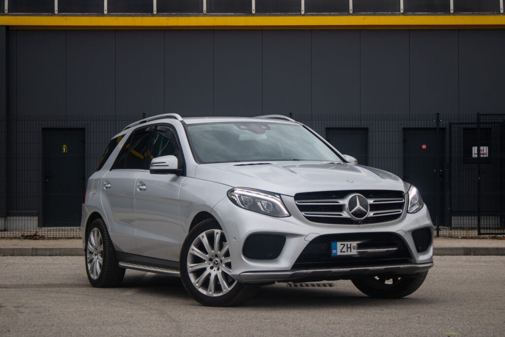 Mercedes GLE trieda 2017 - 3