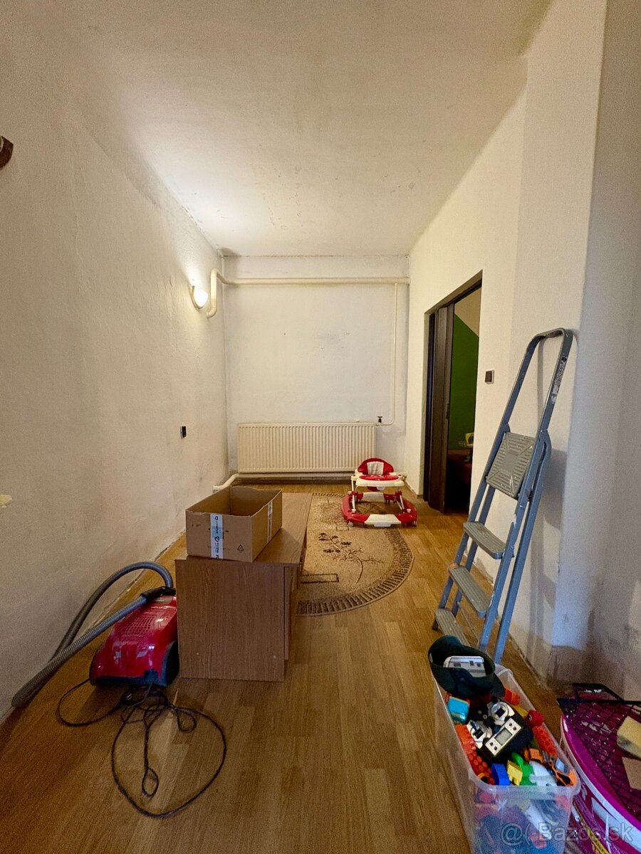 DOM, OPROTI PARKU, KDE ZAČÍNA NOVÝ PRÍBEH - 3