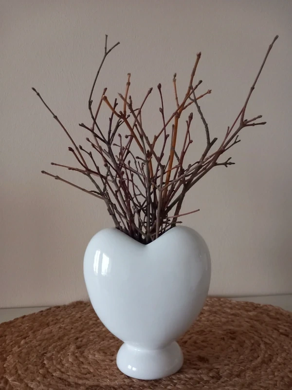 Biela keramická váza v tvare srdca 15x13x8 cm - 3