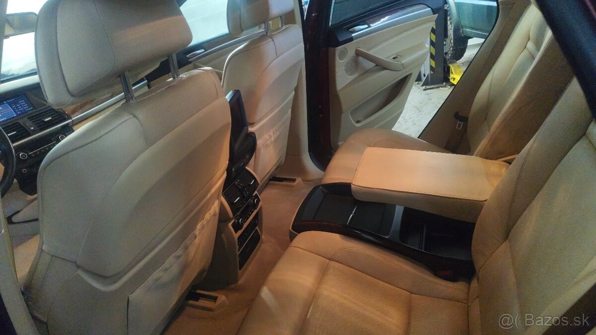 BMW X6 xDrive50i 90000km - 3