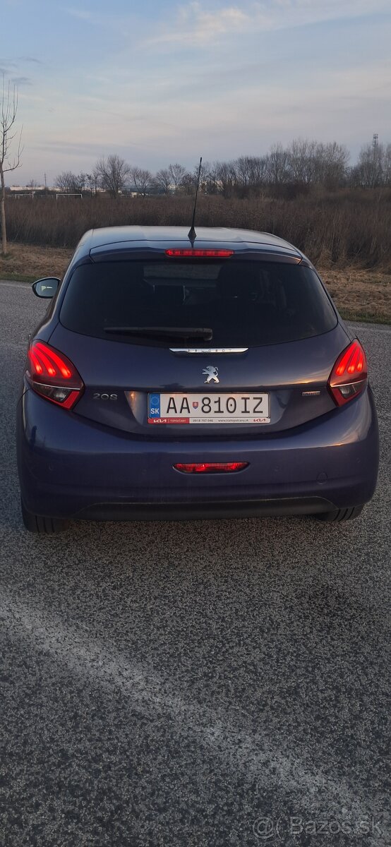 Peugeot 208 - 27000km - 3