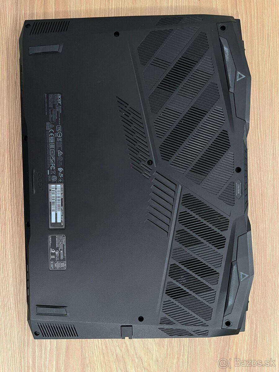 Predám Notebook Acer Predator Helios 300 - 3