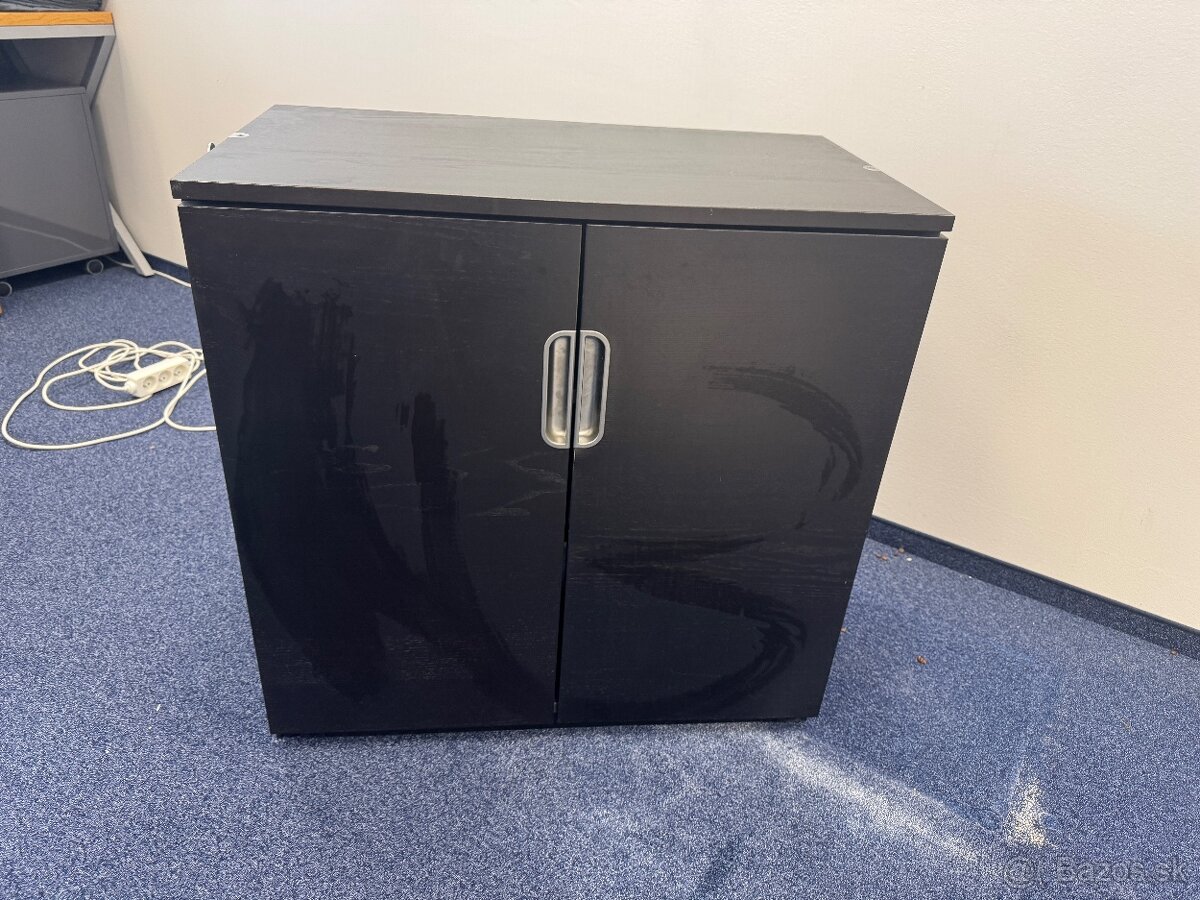 Cierne polica a skrinka - 3