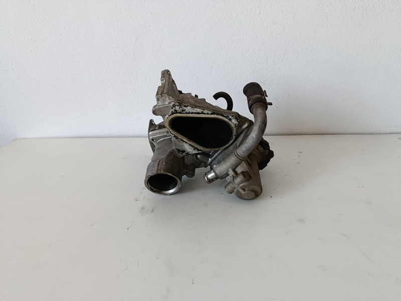 EGR ventil renault megane3 h8200836358 80€ - 3