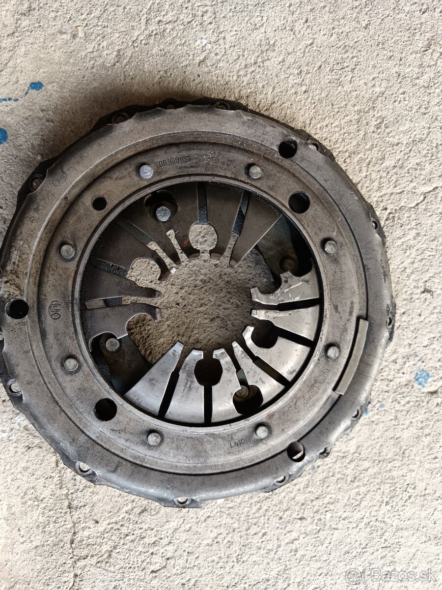 Predám spojkou sadu LUK - 3