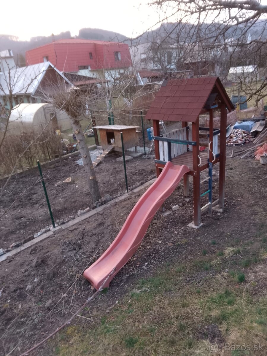 Záhradný domček so šmykľavkou - 3