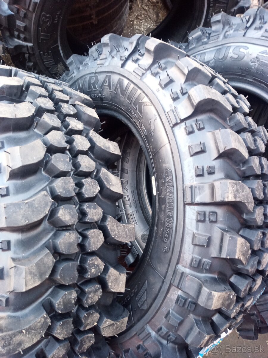 205/80 R16 T3 Offroad 4X4 SUV - 3