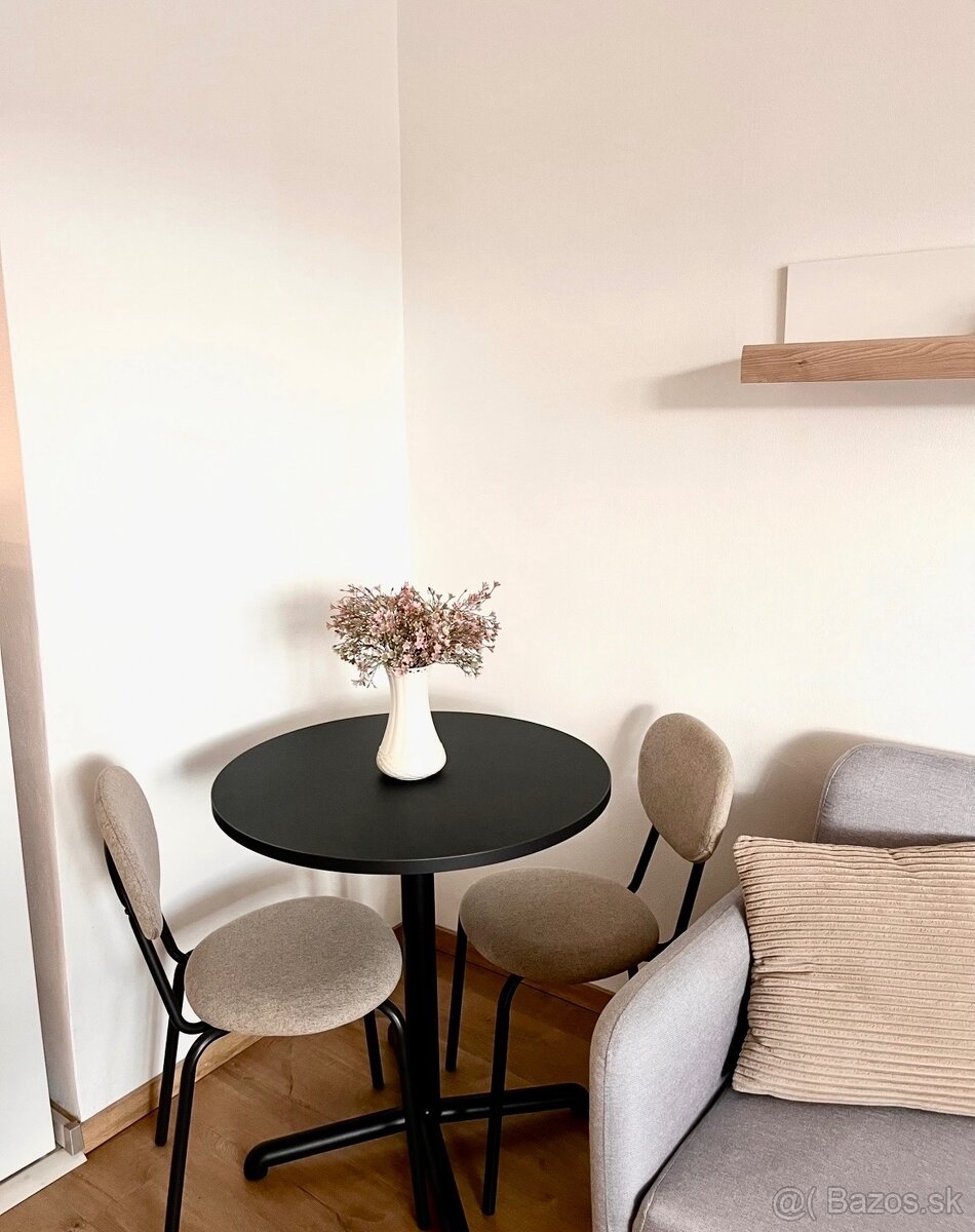 Krásny prerobený 1,5 izbový byt - 3