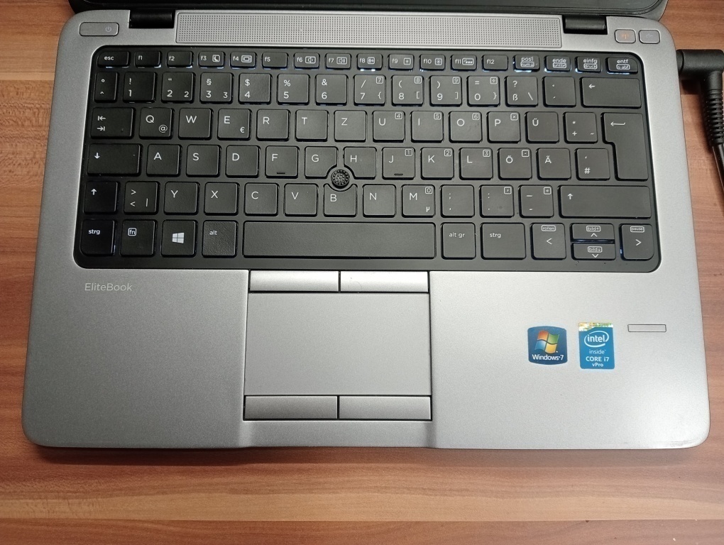 predám HP ELITEBOOK 820 G2 , Intel core i7 ,bez baterky. - 3