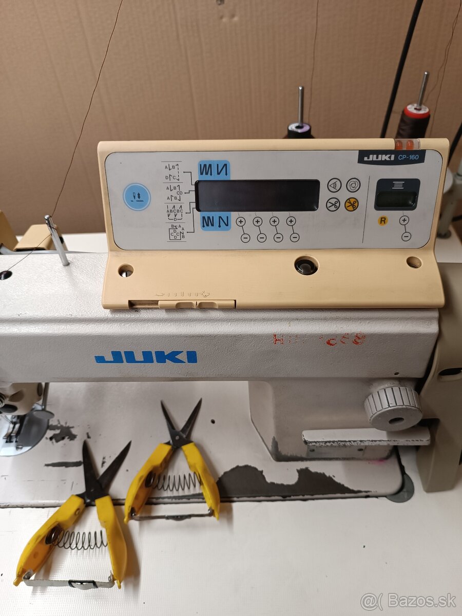 Predám šijací stroj JUKI - 3