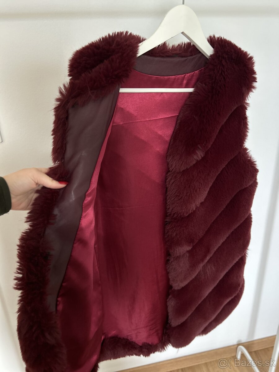 Bordova kožušinova vesta - 3