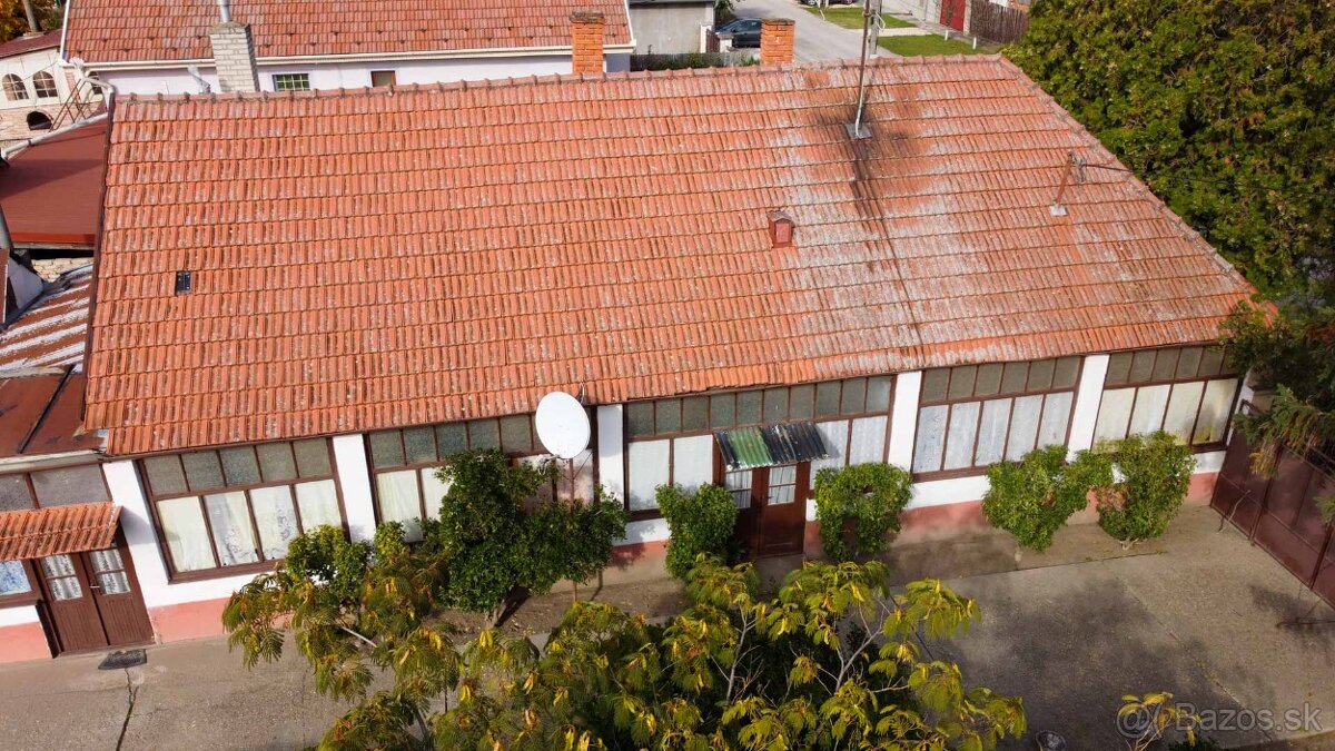 4-izbový rodinný dom v pôvodnom stave - Dolné Saliby - 3