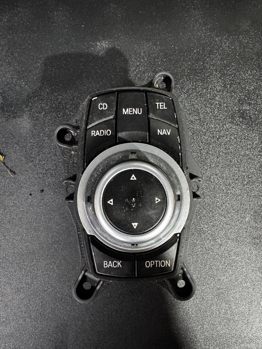 Predám idrive BMW - 3