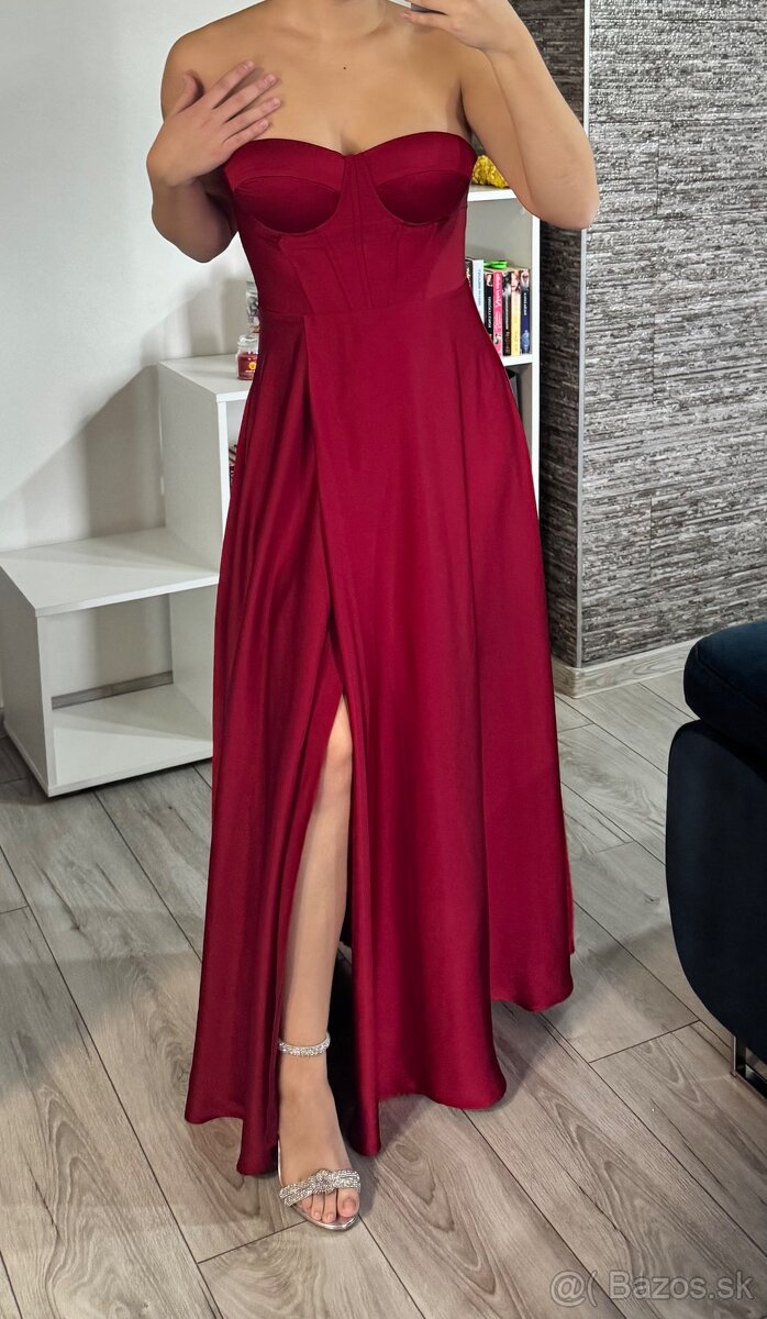 Červené spoločenské šaty s korzetoˇ 38/M - 3