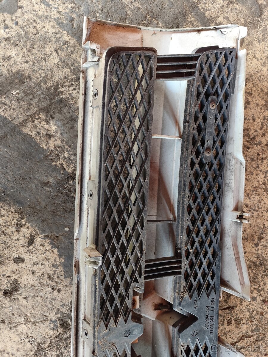 Mitsubishi Pajero Pinin maska - 3