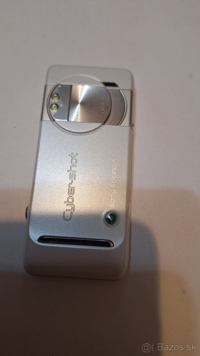 Sony ericsson K550i - 3