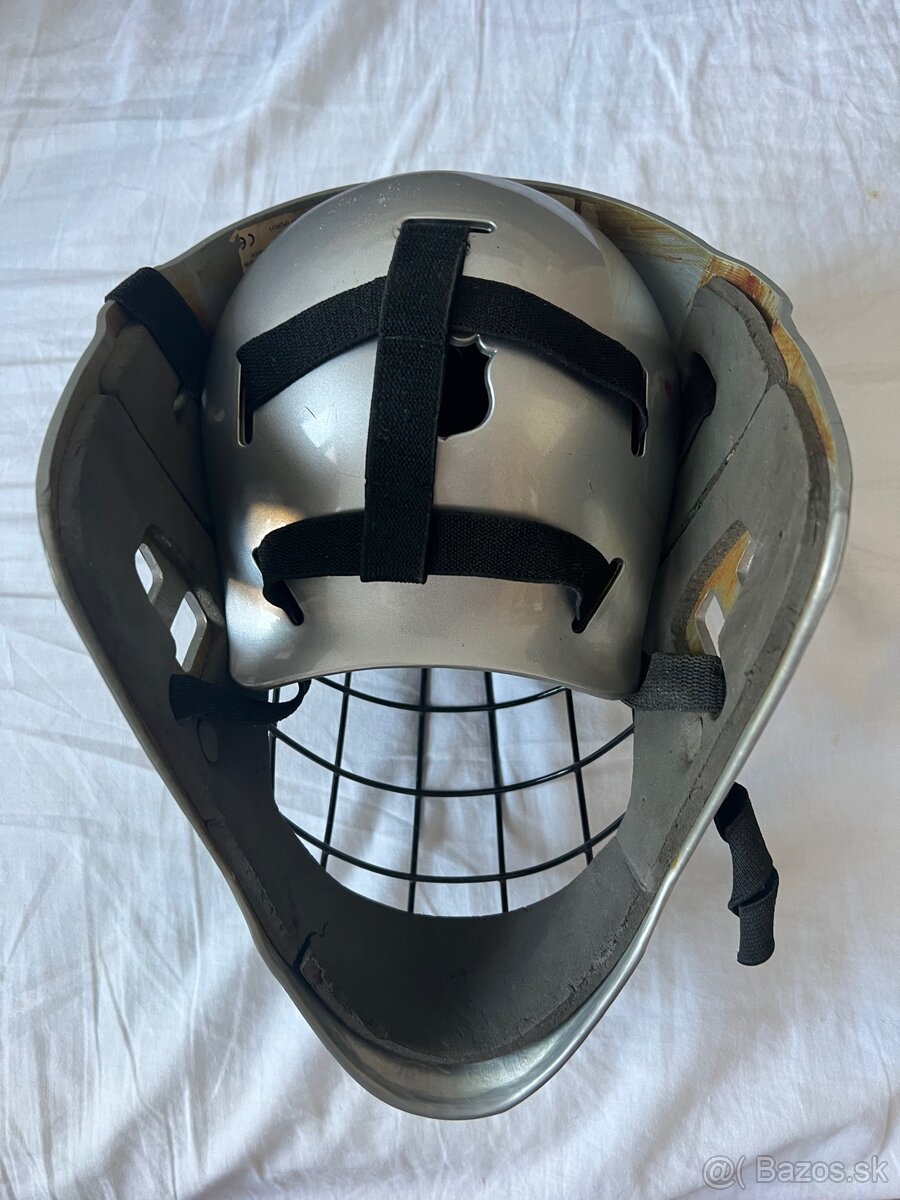 Florbalova prilba - 3