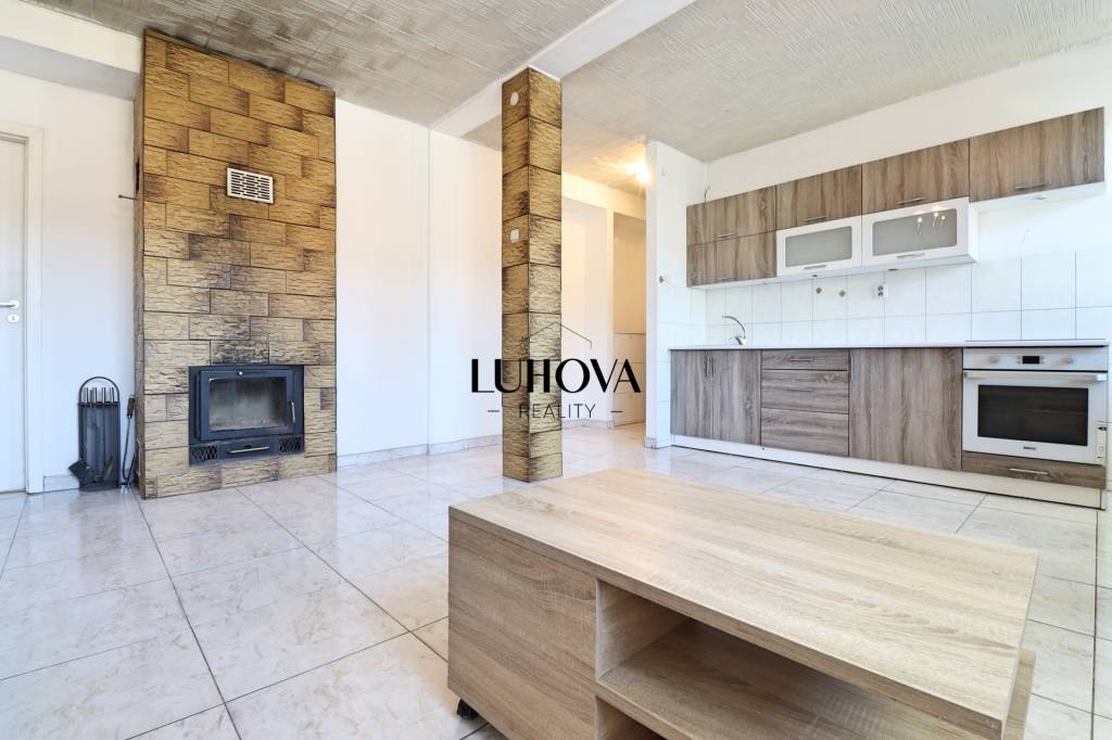 Na predaj 2-izbový byt so záhradkou a garážou - 3