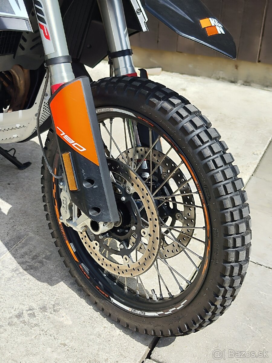 KTM adventure 790 R - 3