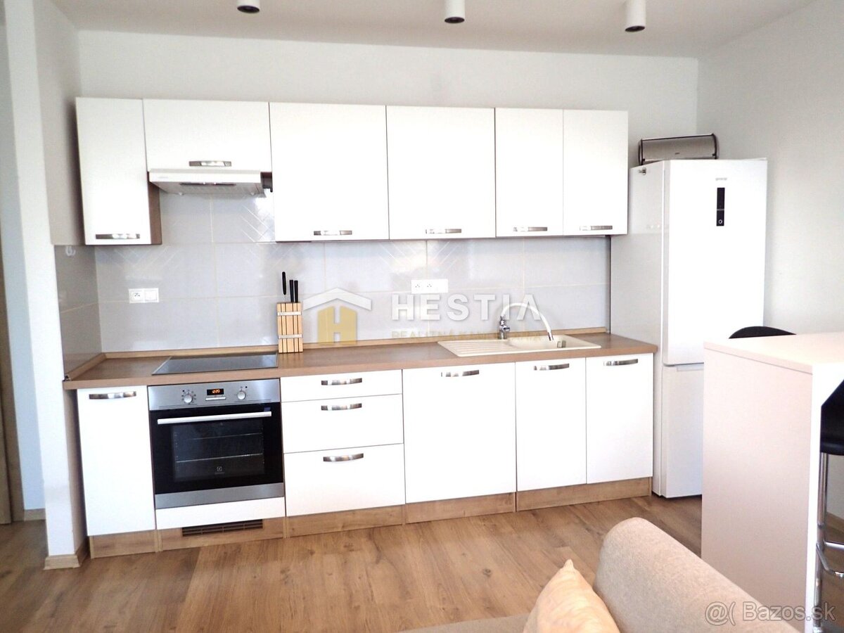 Krásny, kompletne zariadený 2-izbový byt s terasou a parkov - 3