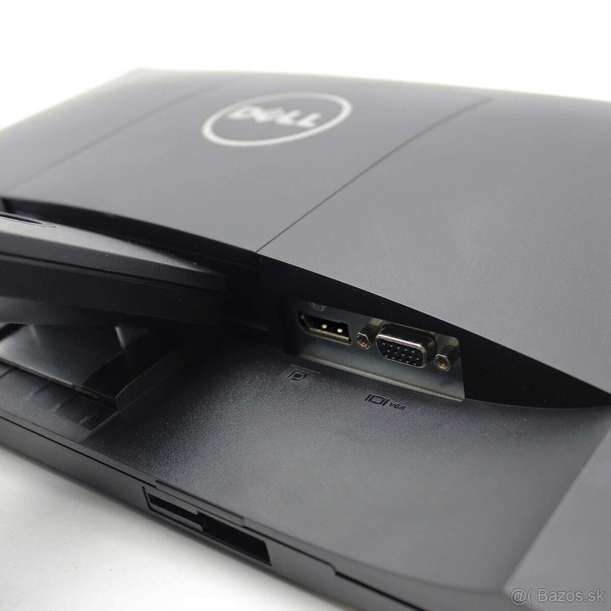 ✔️ úsporný LED LCD monitor 19" VGA DP - 3