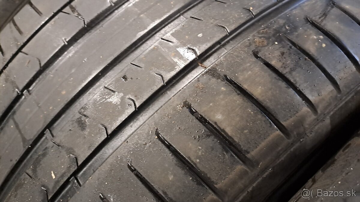 Predám letný dvojrozmer 275/45r20-305/40r20 RSC z B.M.W - 3