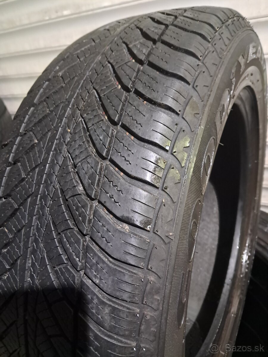 Goodyear zimné 205/60/R16 - 3