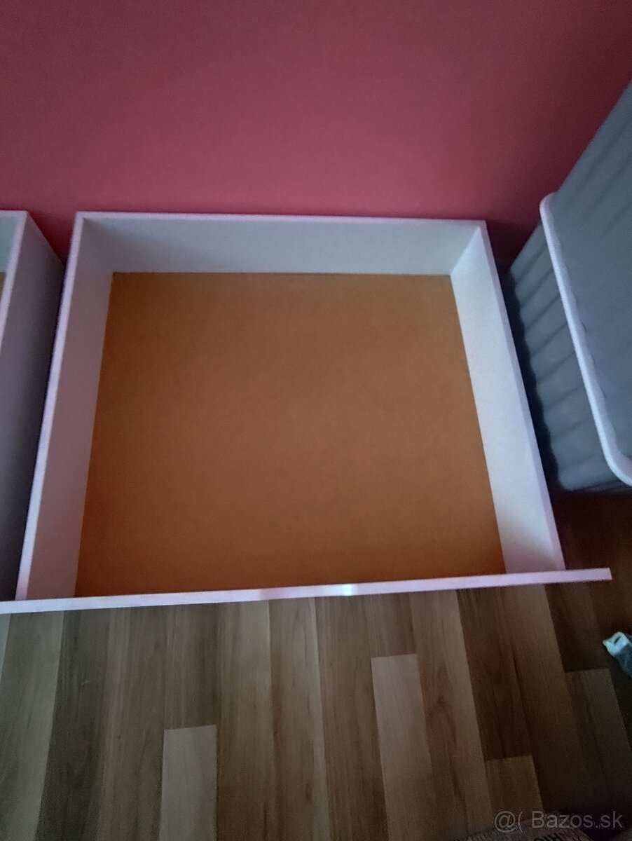 Šufliky pod posteľ - 3