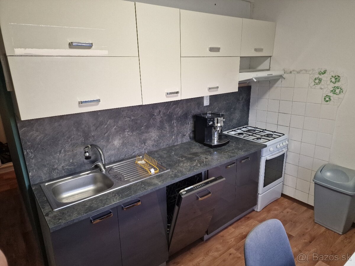 Prenajmem 2 izbový byt v Detve - 3