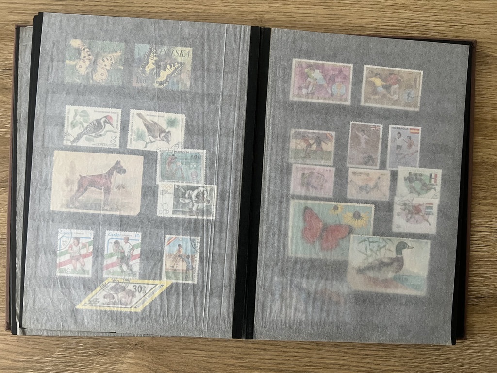 Album Známok - počet: 300+ - 3