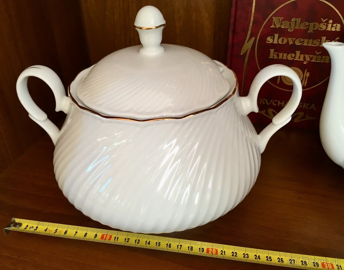 Porcelánová 7 dielna súprava - misa, čajník, omáčnik, tácky - 3