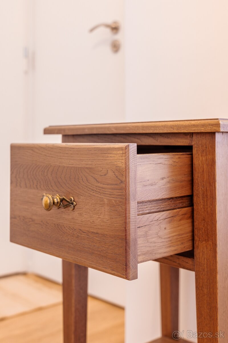 Nočný stolík - 3