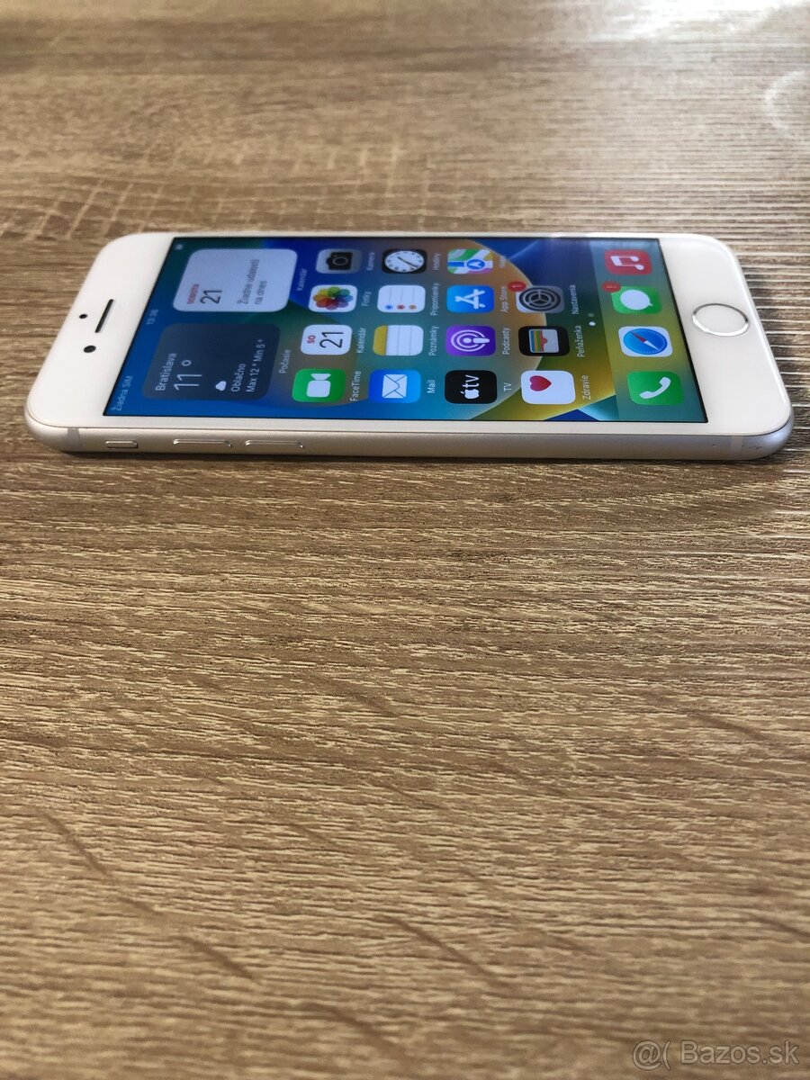 iPhone 8 / 64GB Biely / TOP stav - 3