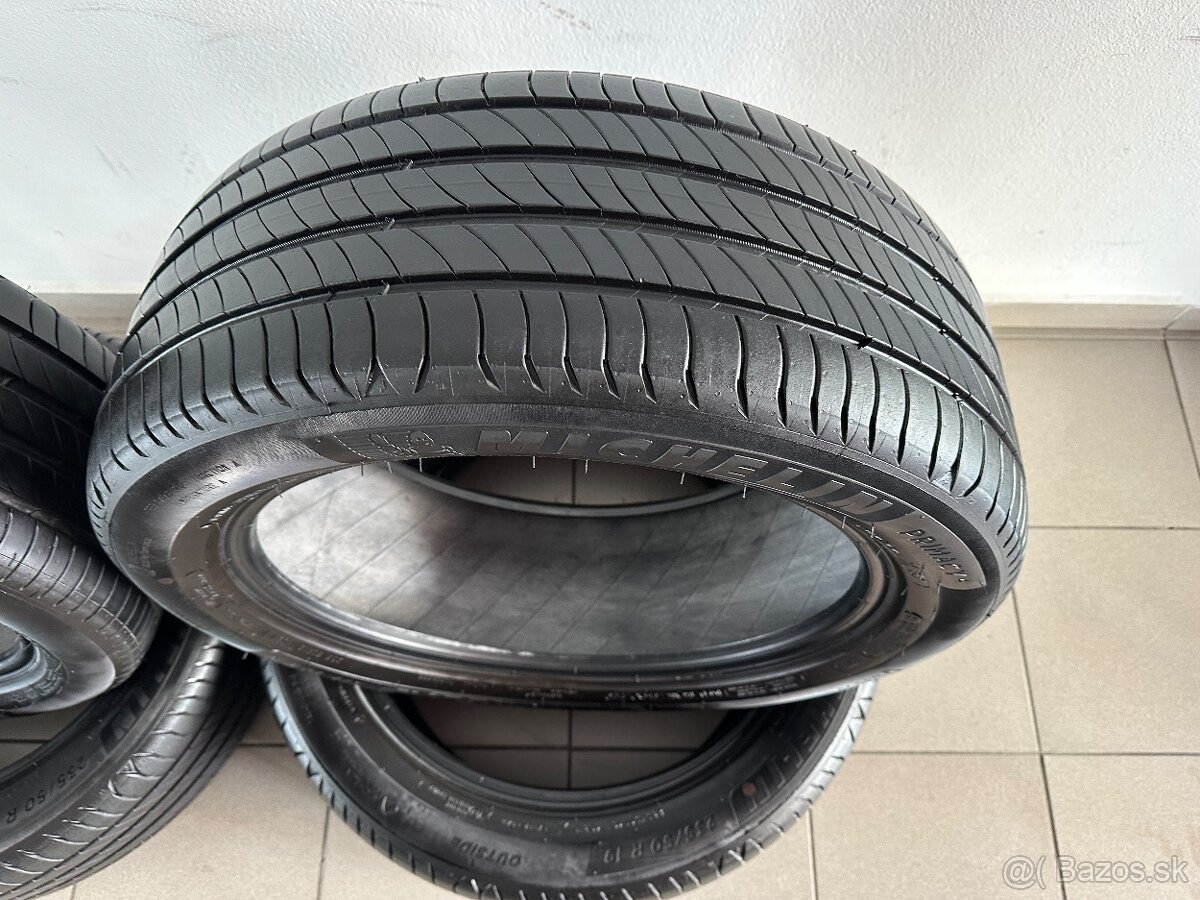 Letné pneu MICHELIN Pilot Primacy 4 235/50 R19 - 3
