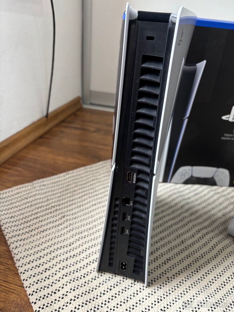 Playstation 5 Slim digitál edition-1TB - 3