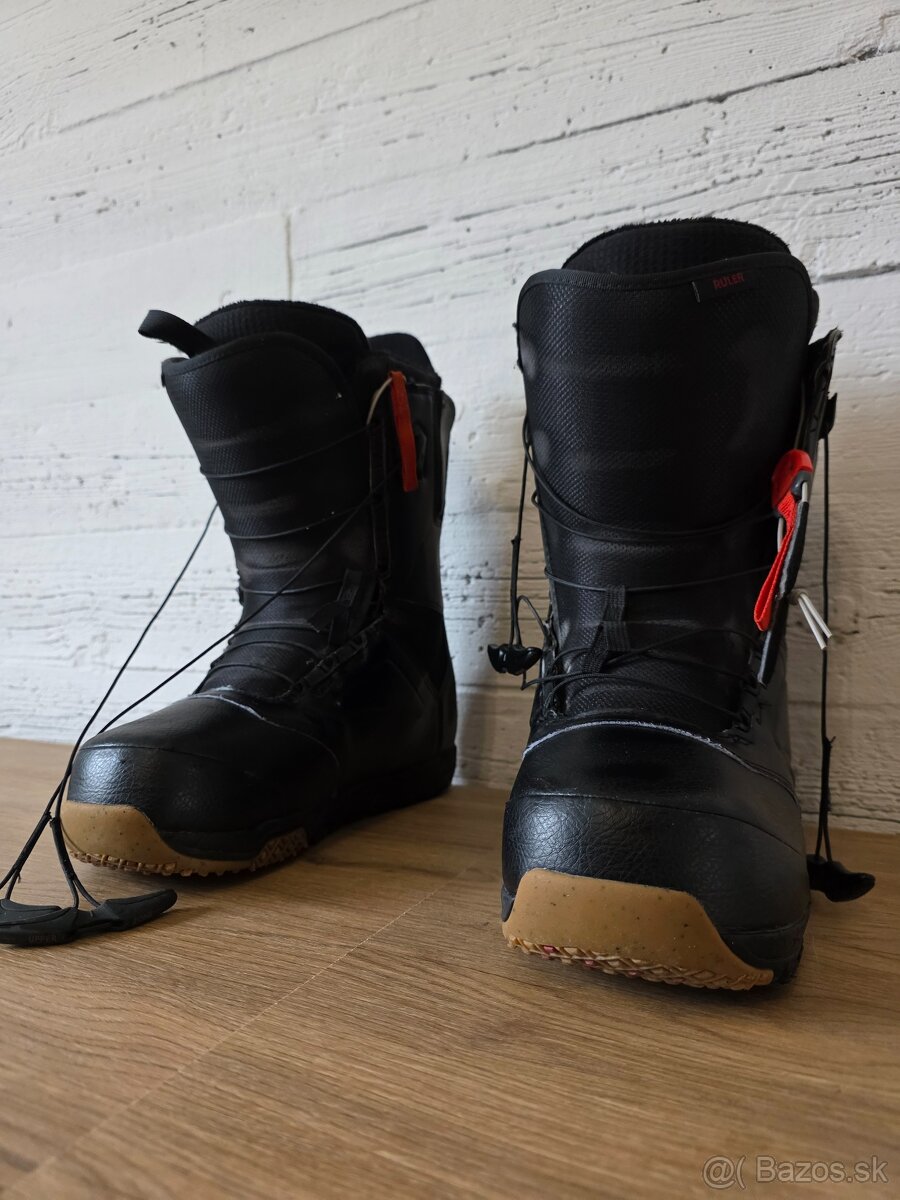 Buton snowboardove topanky - 3