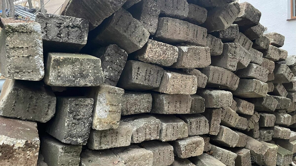 ---- BETÓNOVÉ PODVALY ----- TOP ---- - 3