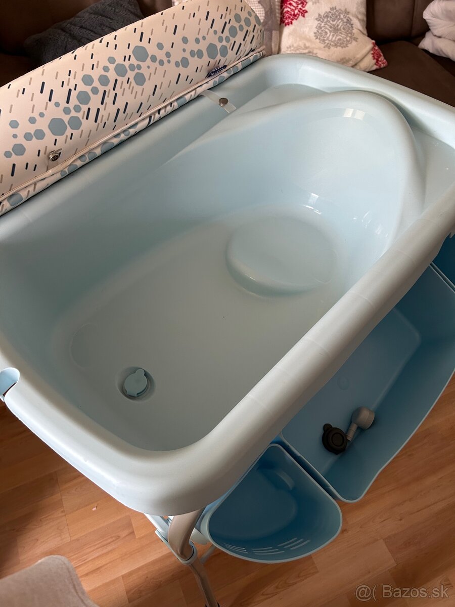 Chicco prebaľovací pult s vaničkou - 3