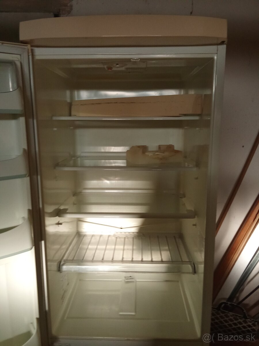 Predám chladničku s mrazničkou - 3