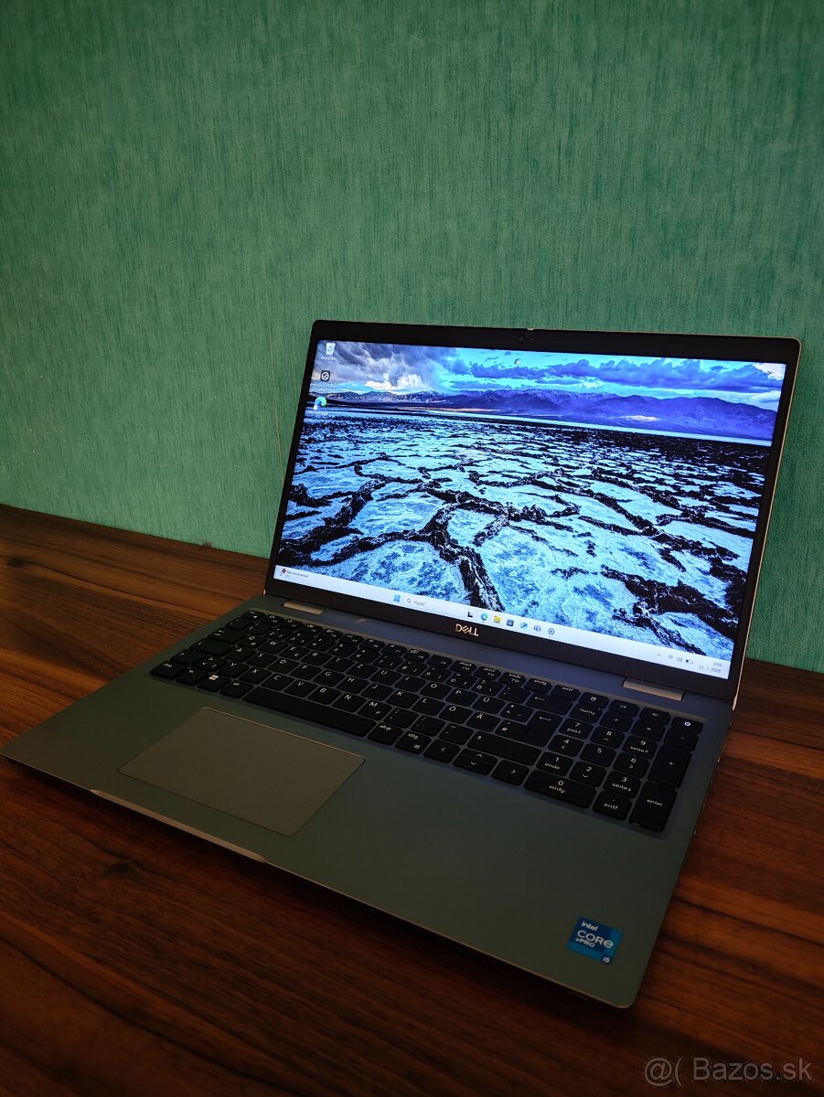 Dell Latitude 5520 | i5 • 16GB • 512GB SSD - 3