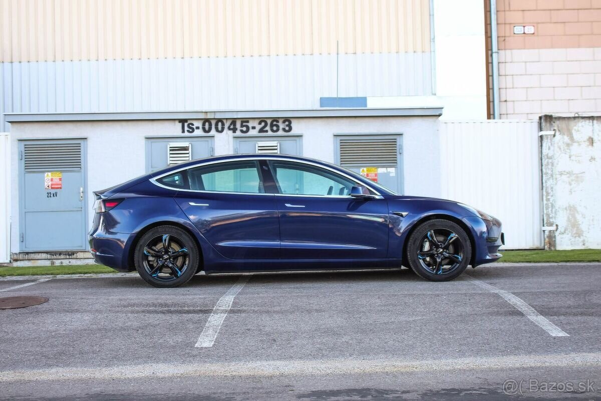 Tesla Model 3 Standard Range Plus 54kWh RWD - 3