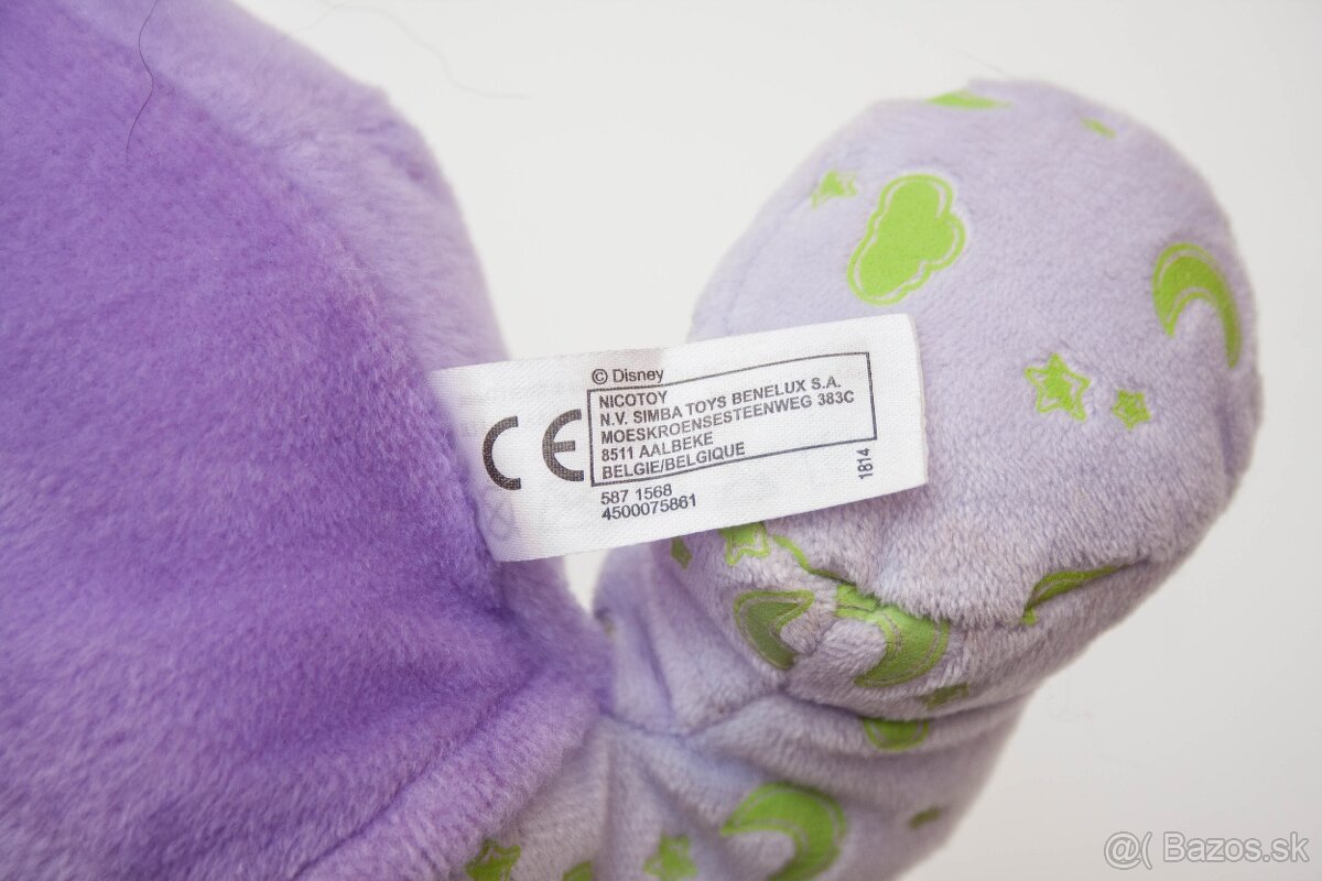 Macko Pu ležiaci so svietiacimi prvkami - 3