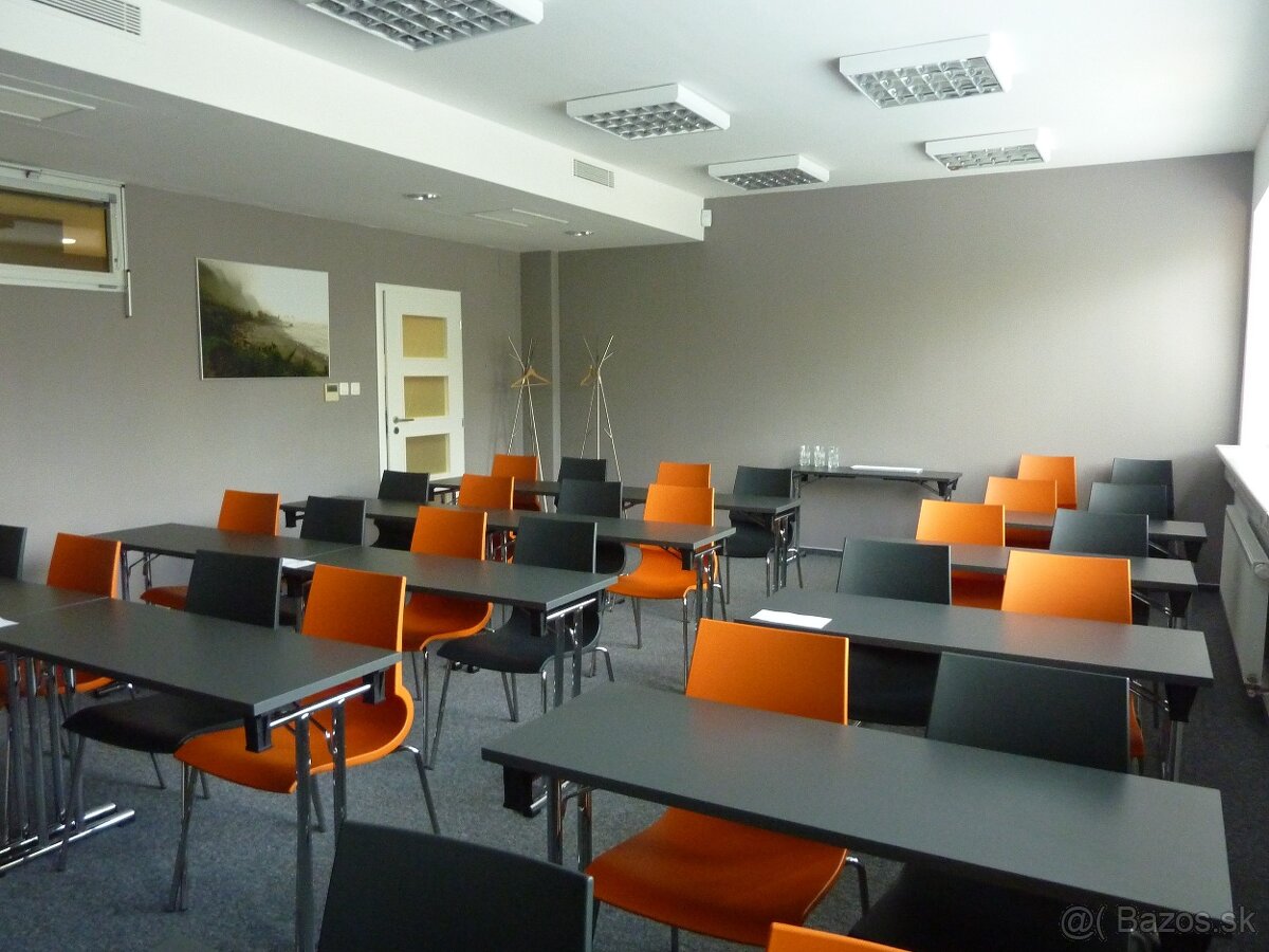 Nábytok zo školiacej učebne - 3