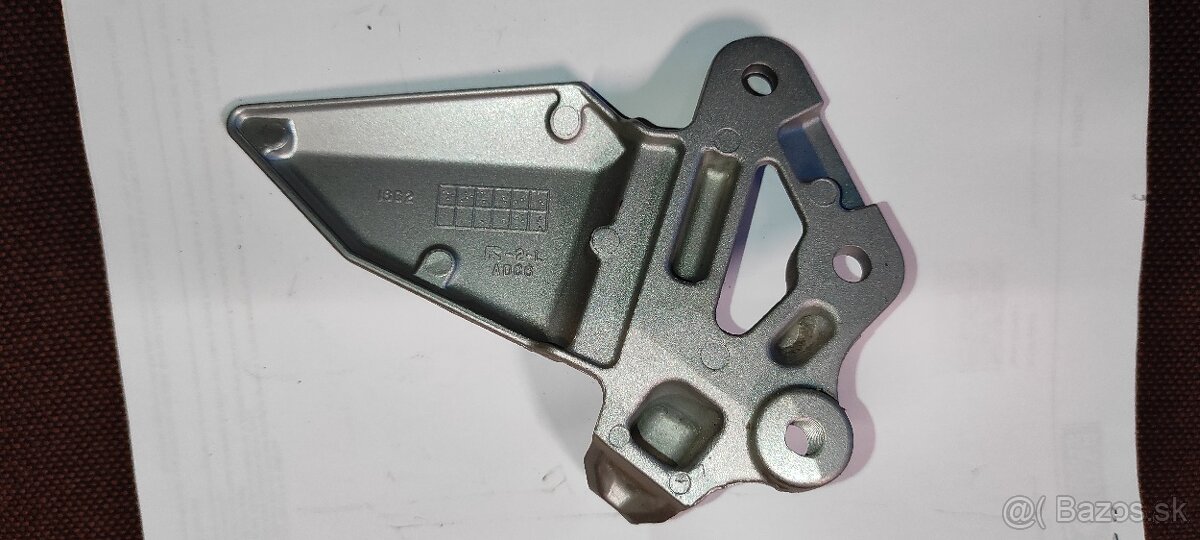 SUZUKI SV od r.v.2004 držiak prednej stupačky a radičky - 3