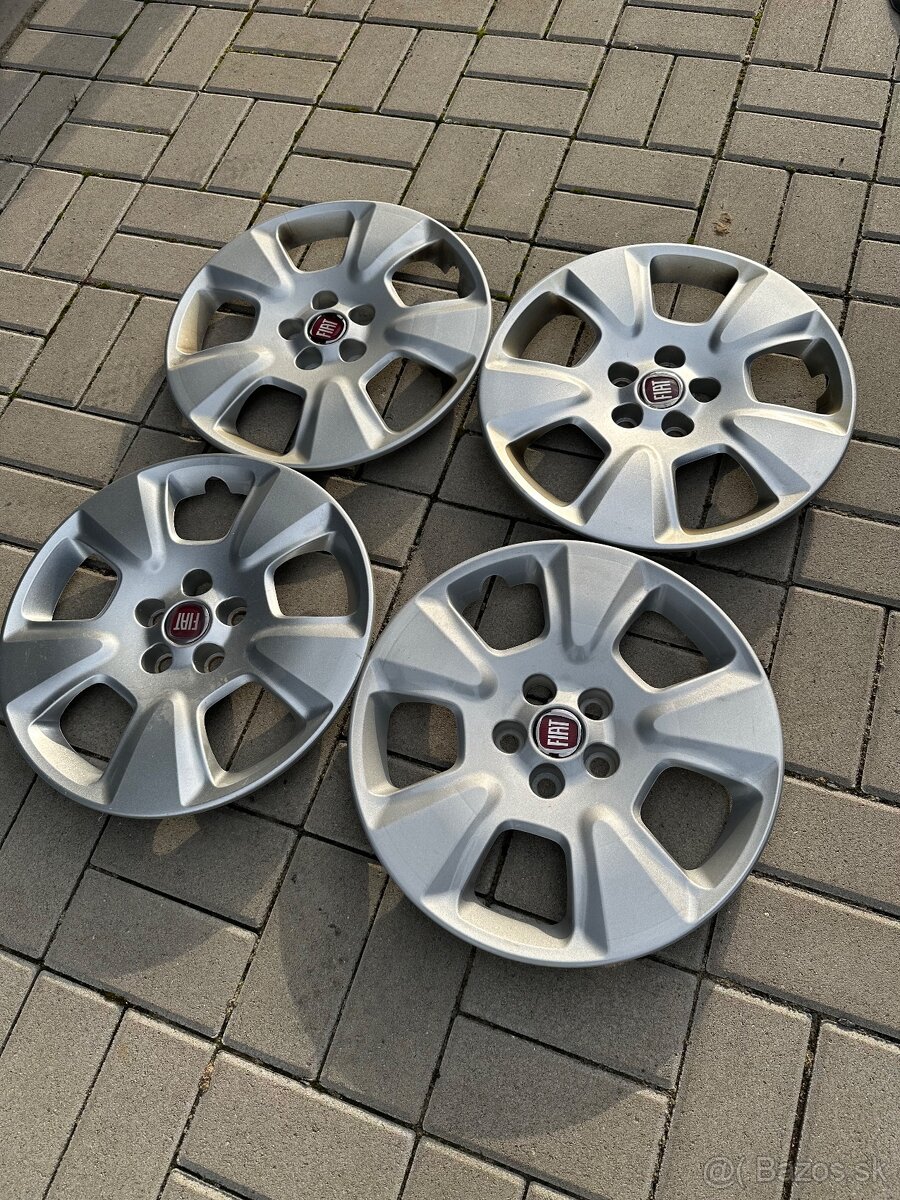 Predám Fiat puklice veľkosť r15 - 3