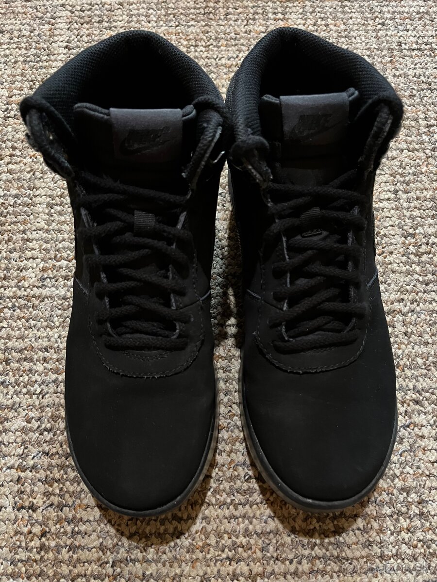 Nike Hoodland Vel 41 - 3