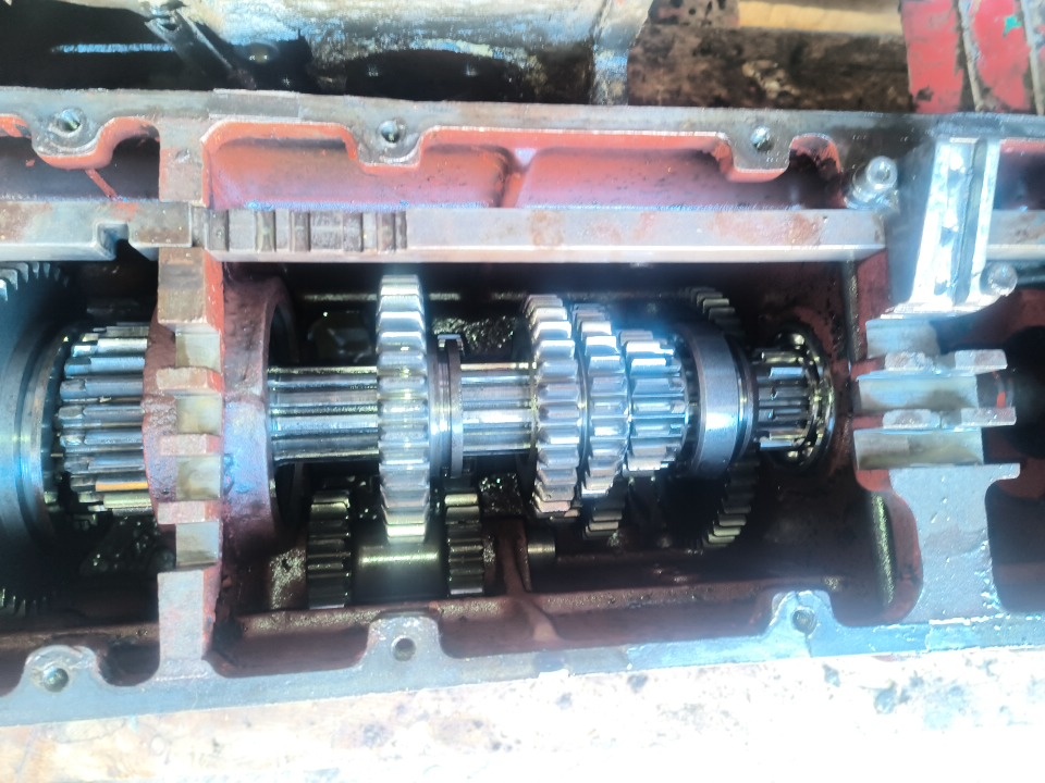 Prevodovka zetor traktor 3011 i 3511 - 3
