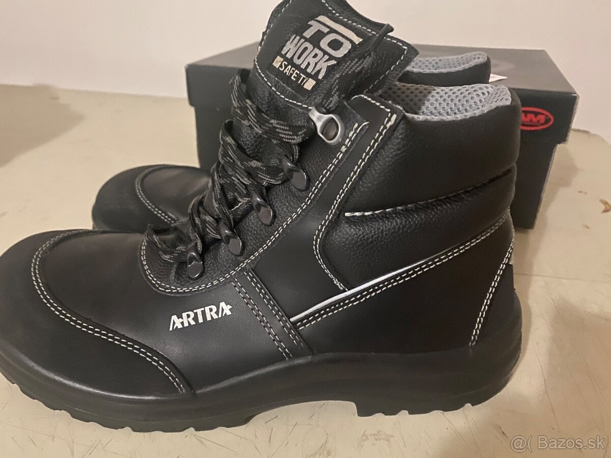Pracovná zimná obuv - 3