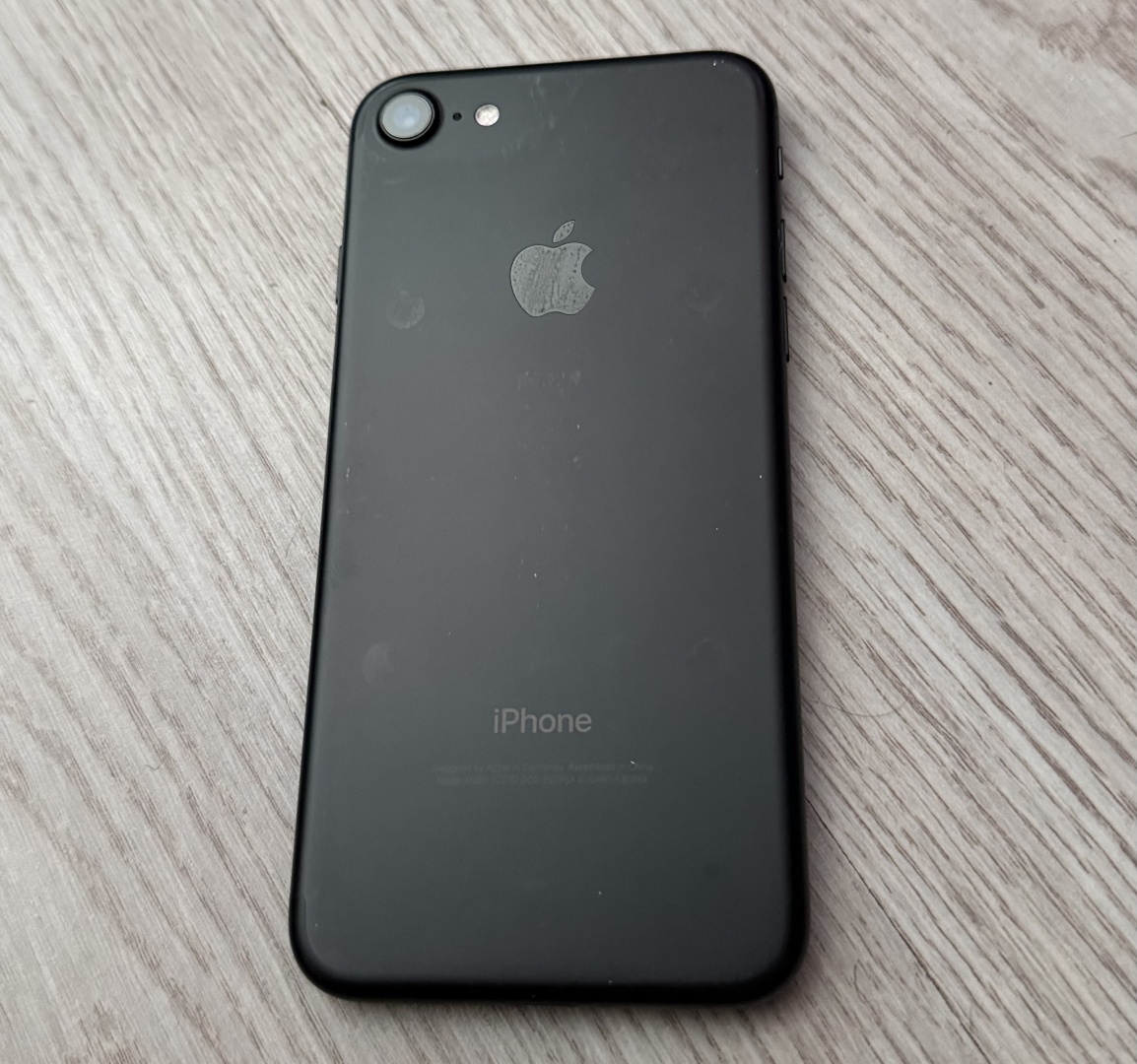 Predám iPhone 7, farba tmavá šedá, 32 GB - 3